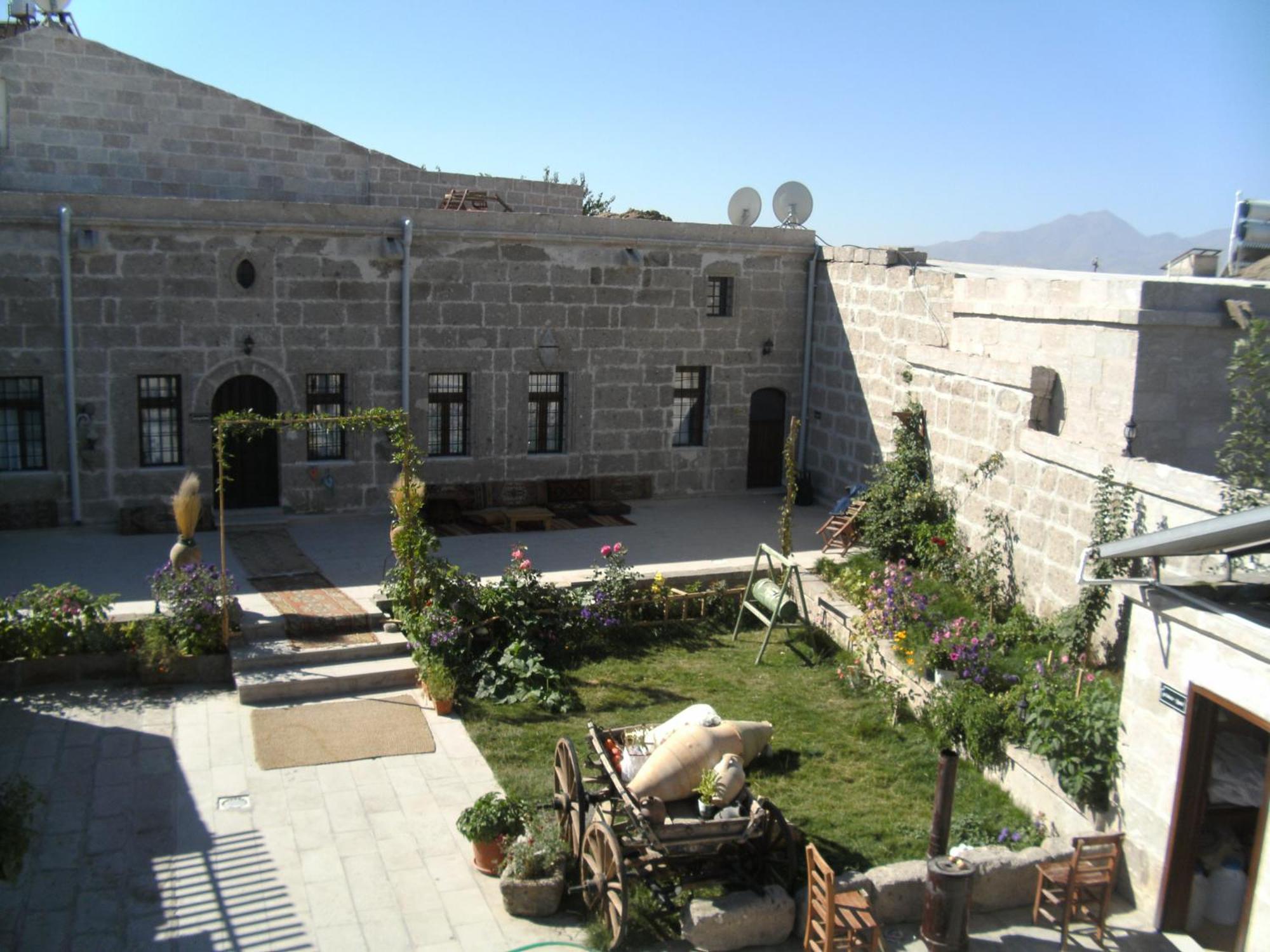 Osmanoglu Hotel Guzelyurt Exteriér fotografie